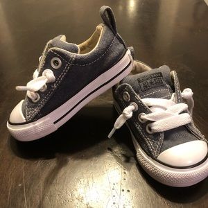 Toddler converse all stars